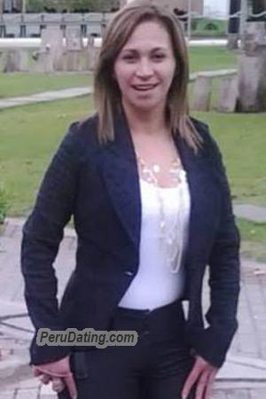 152514 - Claudia Age: 49 - Colombia