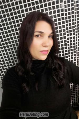 176033 - Adriana Age: 47 - Colombia