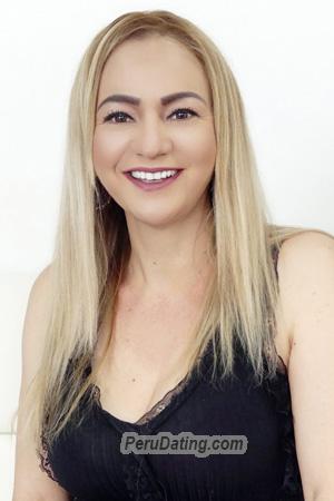 203847 - Silvia Age: 48 - Colombia