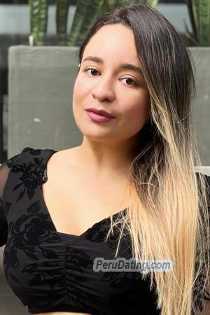 223216 - Geraldine Age: 34 - Colombia