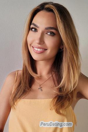 224026 - Elena Age: 37 - Ukraine