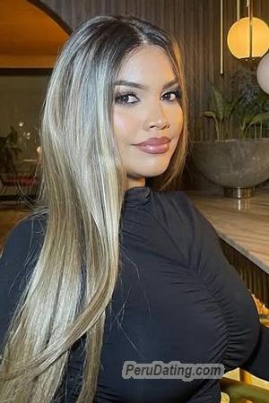 225097 - Yarimar Age: 32 - Colombia