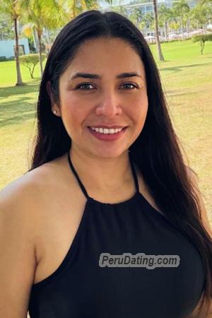 228301 - Melissa Age: 39 - Costa Rica